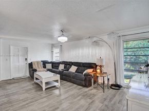7811 NW 75th Ave, Tamarac FL 33321