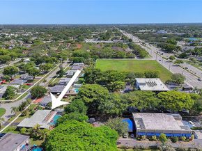 7811 NW 75th Ave, Tamarac FL 33321