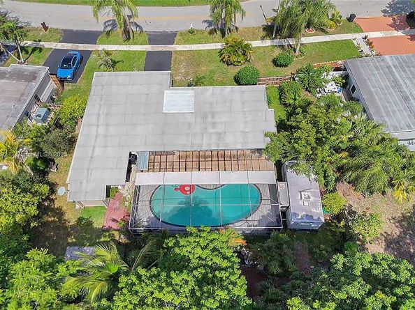 7811 NW 75th Ave, Tamarac FL 33321