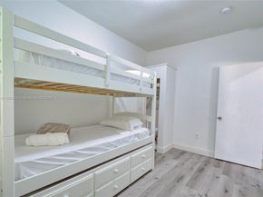 1845 NW 55th St, Miami FL 33142