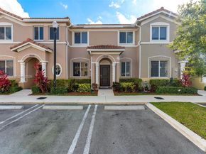 1056 SE 24th Ave, Homestead FL 33035