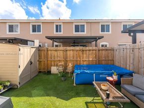 1056 SE 24th Ave, Homestead FL 33035