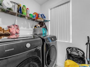 1056 SE 24th Ave, Homestead FL 33035