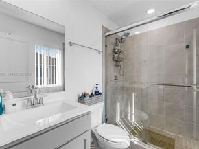 1056 SE 24th Ave, Homestead FL 33035