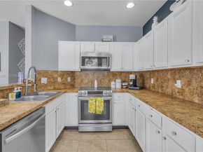 1024 NE 208th St, Miami FL 33179