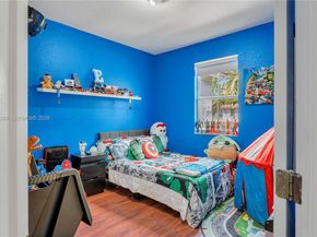 1024 NE 208th St, Miami FL 33179