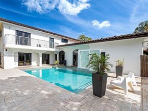 20600 NE 22nd Pl, Miami FL 33180