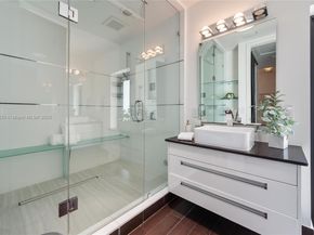 20600 NE 22nd Pl, Miami FL 33180