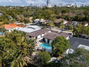 20600 NE 22nd Pl, Miami FL 33180