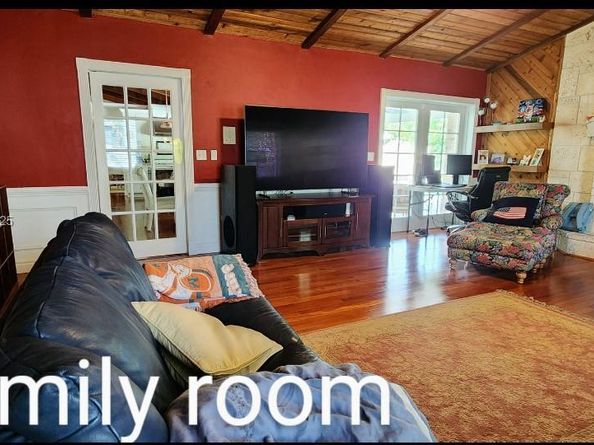 10341 SW 140th St, Miami FL 33176
