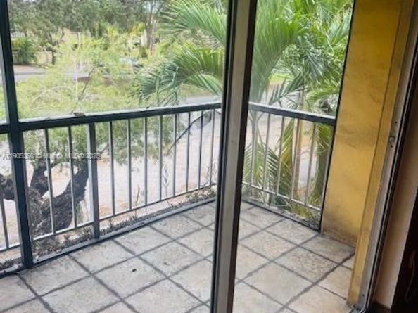 13700 SW 62nd St 205, Miami FL 33183