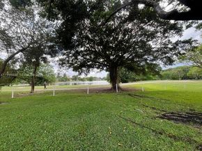 8810 W Mcnab Rd 204, Tamarac FL 33321