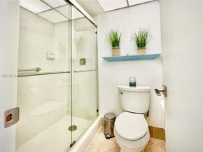 9501 Sunrise Lakes Blvd 306, Sunrise FL 33322