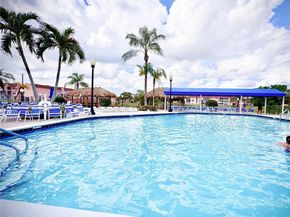 9501 Sunrise Lakes Blvd 306, Sunrise FL 33322