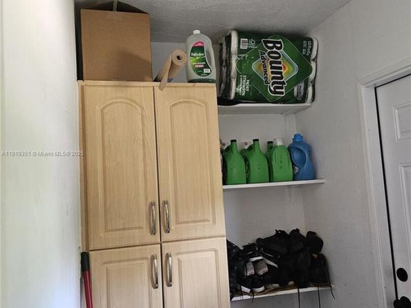 567 Tallulah Rd, Palm Beach FL 33462