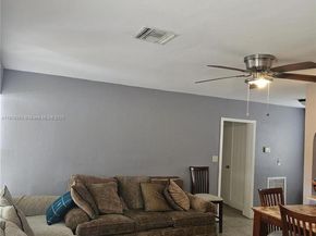 567 Tallulah Rd, Palm Beach FL 33462