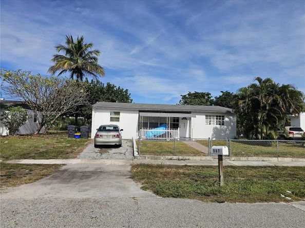 567 Tallulah Rd, Palm Beach FL 33462