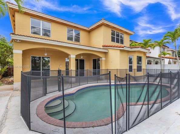 16063 SW 63rd Ter, Miami FL 33193
