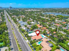 1045 Hollywood Blvd, Hollywood FL 33019