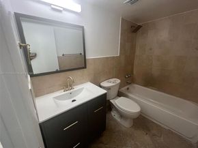 498 NW 165th St D501, Miami FL 33169