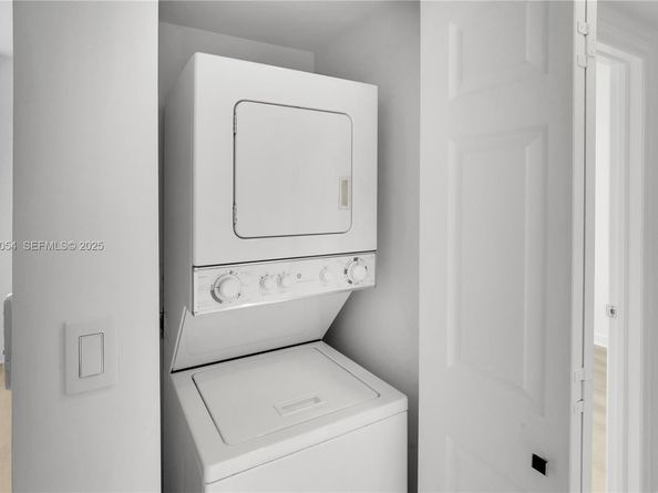 1723 SW 2nd Ave 909, Miami FL 33129