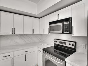 1723 SW 2nd Ave 909, Miami FL 33129