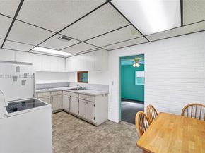 6622 Raleigh St, Hollywood FL 33024