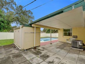 6622 Raleigh St, Hollywood FL 33024