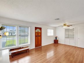 6622 Raleigh St, Hollywood FL 33024