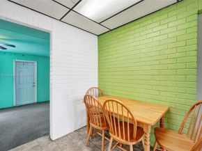 6622 Raleigh St, Hollywood FL 33024