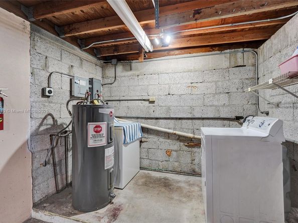 6622 Raleigh St, Hollywood FL 33024