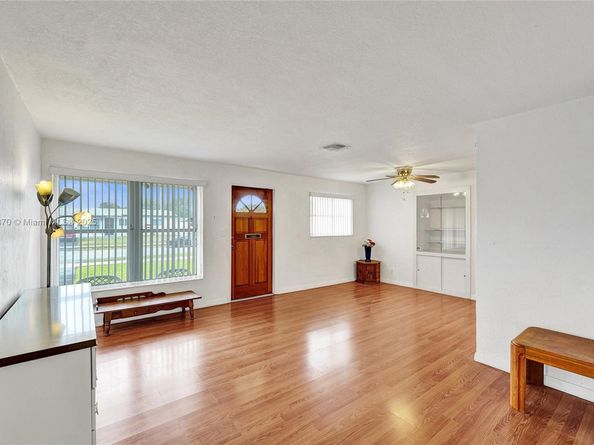 6622 Raleigh St, Hollywood FL 33024