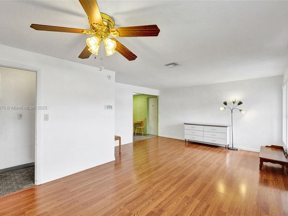 6622 Raleigh St, Hollywood FL 33024