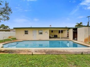 6622 Raleigh St, Hollywood FL 33024