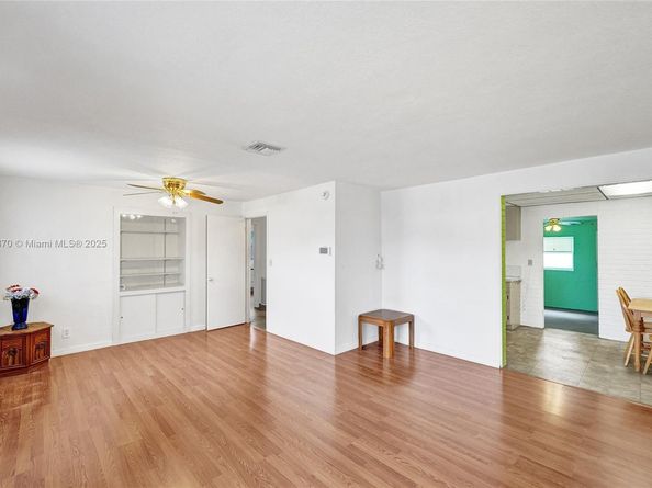 6622 Raleigh St, Hollywood FL 33024