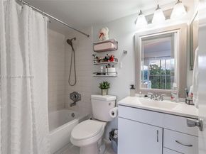 13255 SW 7th Ct 403D, Pembroke Pines FL 33027