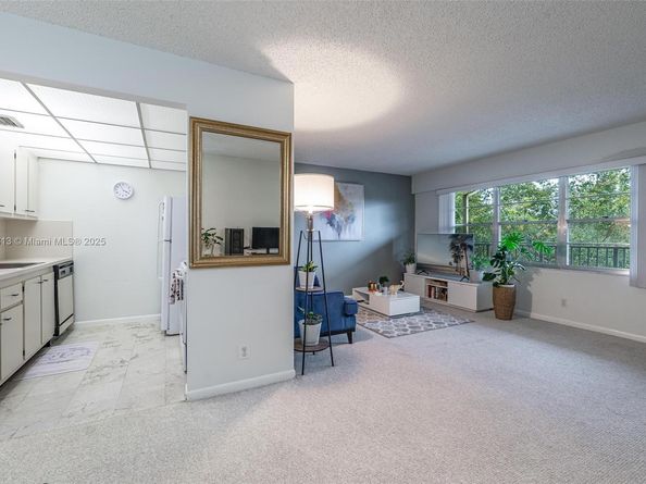 13255 SW 7th Ct 403D, Pembroke Pines FL 33027