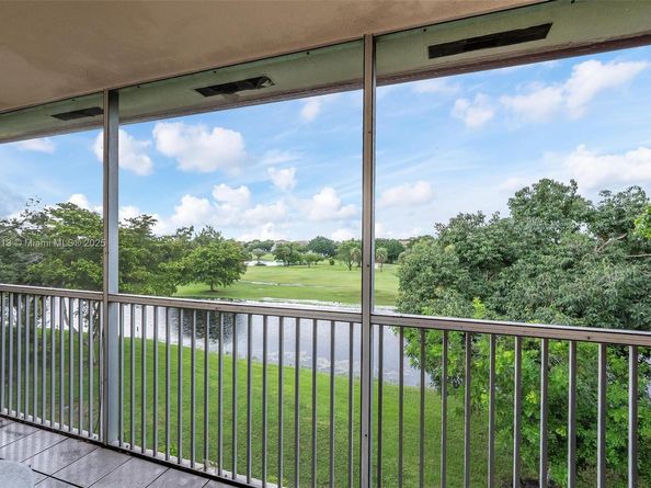 13255 SW 7th Ct 403D, Pembroke Pines FL 33027