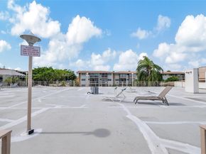 16901 NE 13th Ave 110, Miami FL 33162