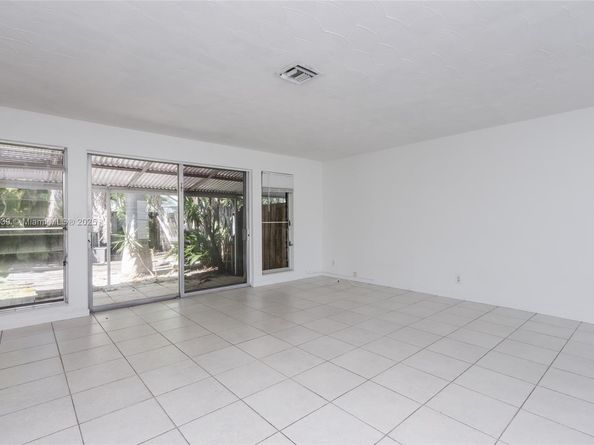 2513 NE 33 rd Ave, Fort Lauderdale FL 33305