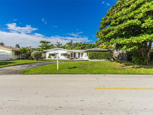 2513 NE 33 rd Ave, Fort Lauderdale FL 33305