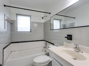 2513 NE 33 rd Ave, Fort Lauderdale FL 33305