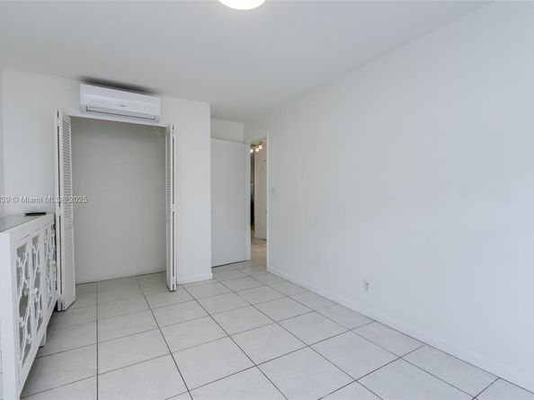 2513 NE 33 rd Ave, Fort Lauderdale FL 33305