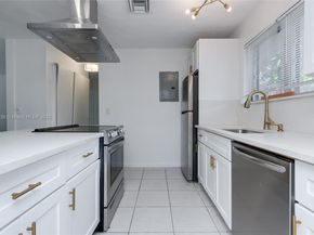 2513 NE 33 rd Ave, Fort Lauderdale FL 33305