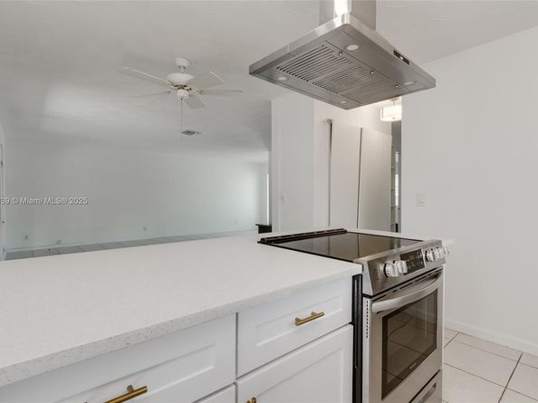 2513 NE 33 rd Ave, Fort Lauderdale FL 33305