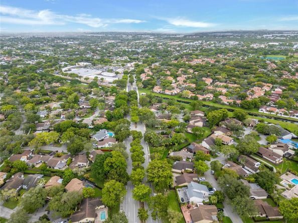 10915 SW 134th Ct, Miami FL 33186