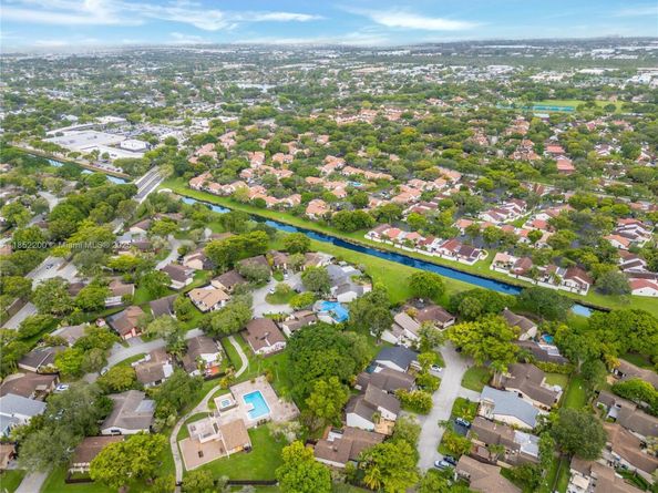 10915 SW 134th Ct, Miami FL 33186