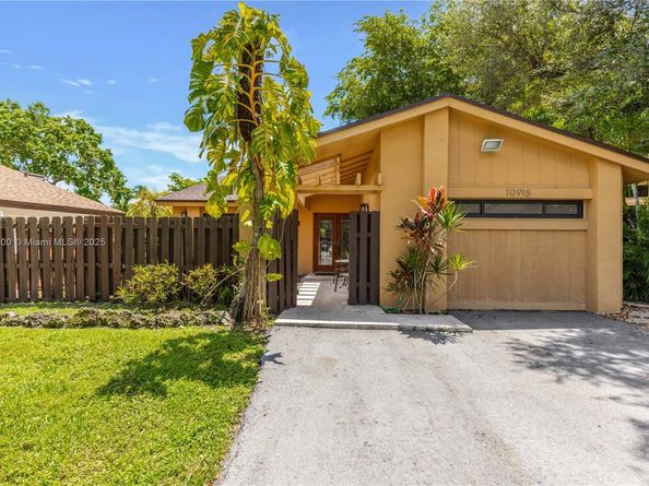 10915 SW 134th Ct, Miami FL 33186