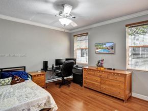 9921 NW 60th Pl, Parkland FL 33076