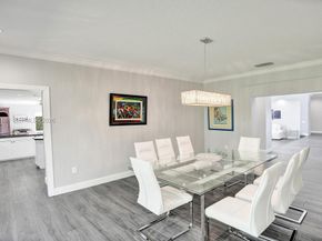 9921 NW 60th Pl, Parkland FL 33076